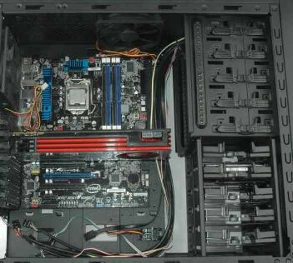 電腦老是自動關機怎么回事？